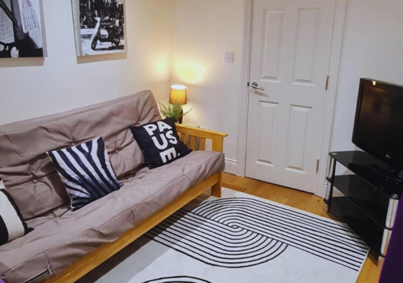 Modern 2 Bedroom Apartment In Peckham London Exterior foto